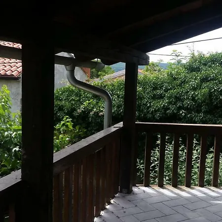 Labor Istrska Hiska Holiday home *